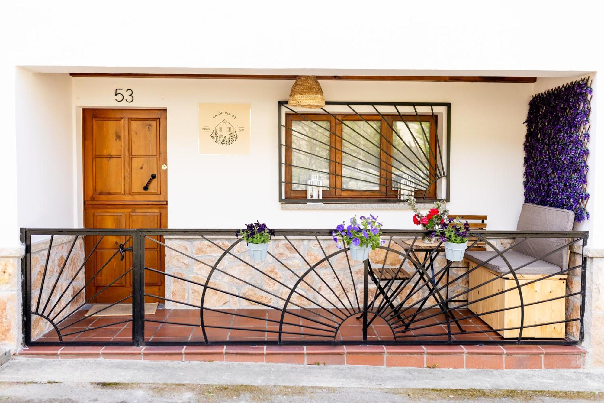 Villa La Olivia 53 Boutique Con Zona Chill Out Exterior Onís Exterior foto